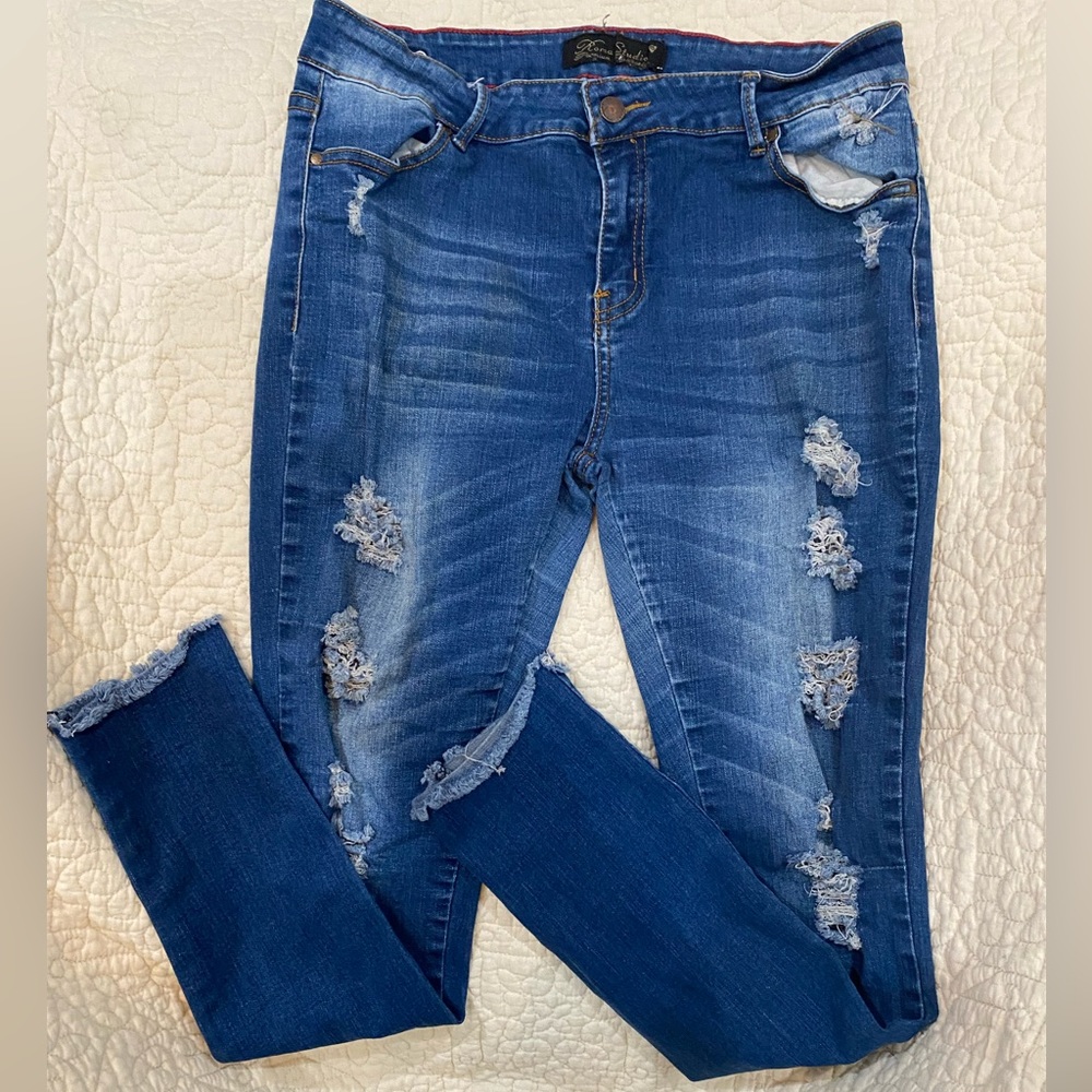 Roma Studio distressed skinny jeans size 15.